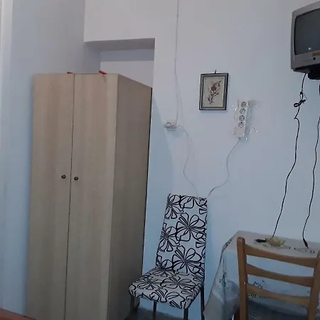 Πανσιόν παναγιωτακη βασιλικη Καμένα Βούρλα